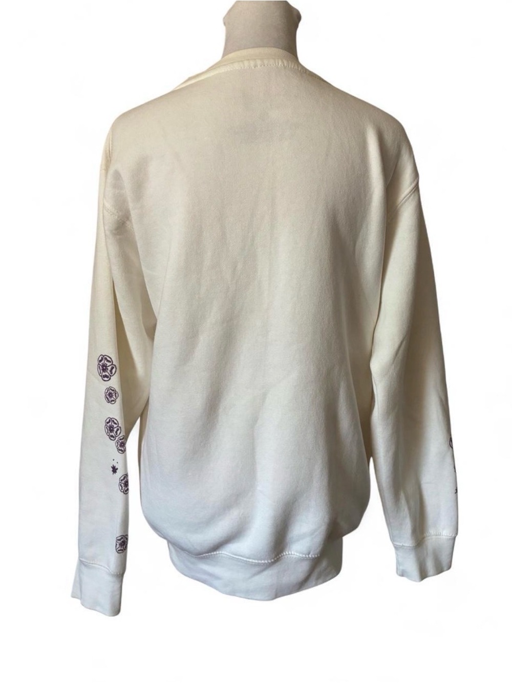 Taylor Swift Speak Now Taylor’s Version Cream Purple Graphic Sweatshirt size XS - Picture 3 of 7